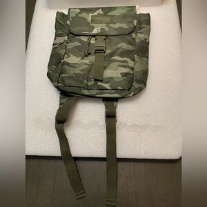 🆕 Victoria’s Secret Camouflage Backpack